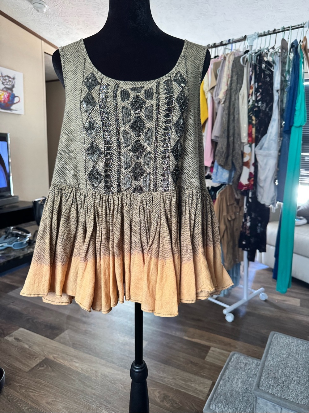 Anthropologie Textured Embroidered Peplum Tank in Black and Tan Ombre